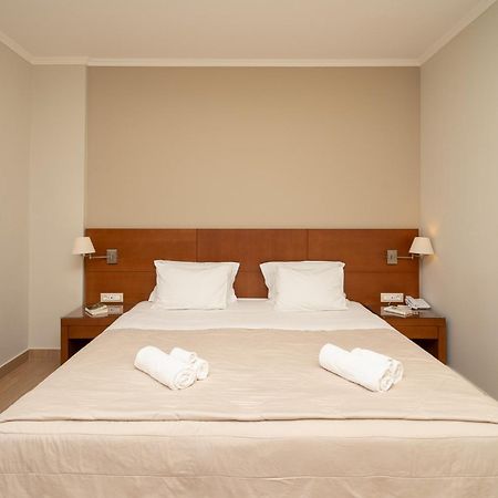 Niriides Luxury Villas Метони Экстерьер фото