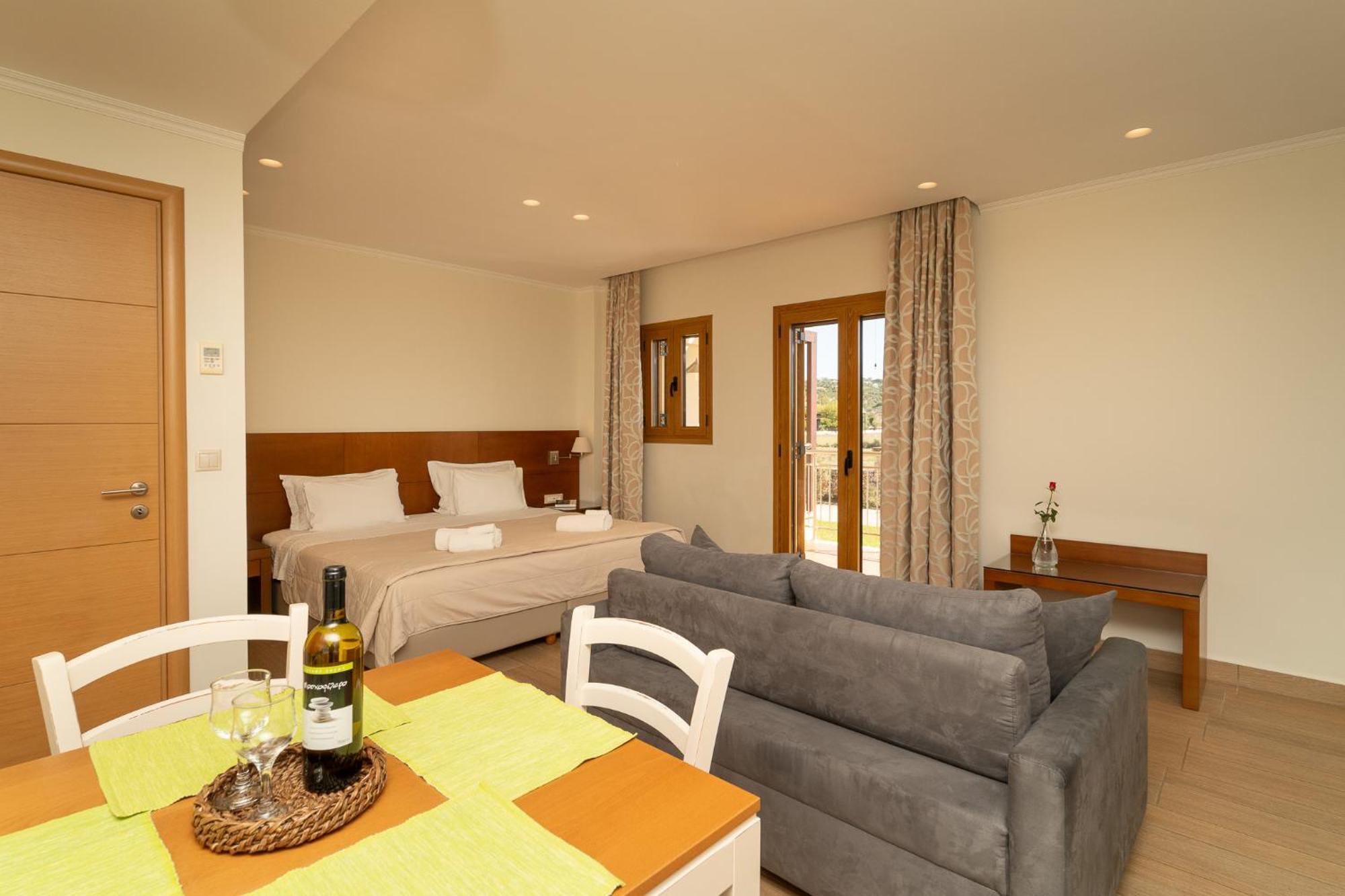 Niriides Luxury Villas Метони Экстерьер фото