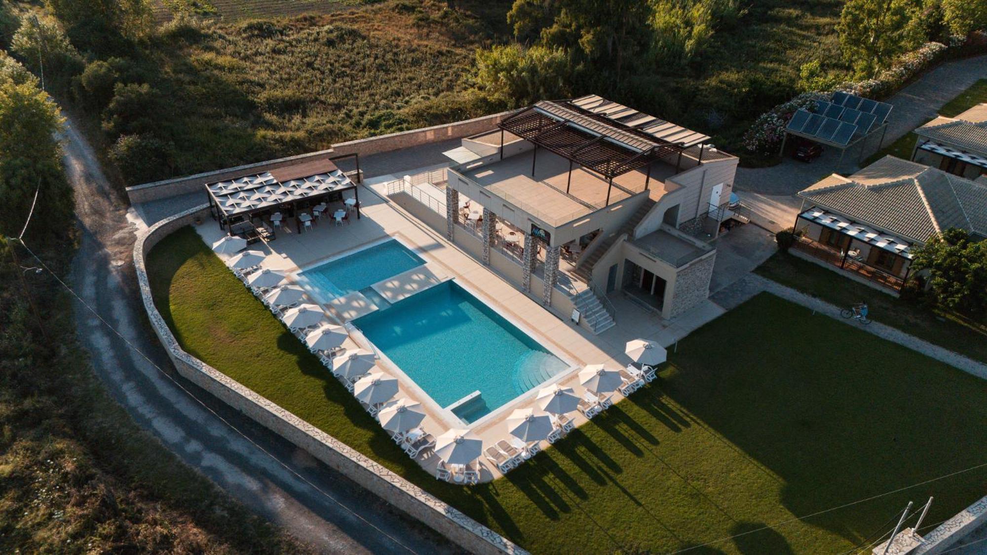 Niriides Luxury Villas Метони Экстерьер фото